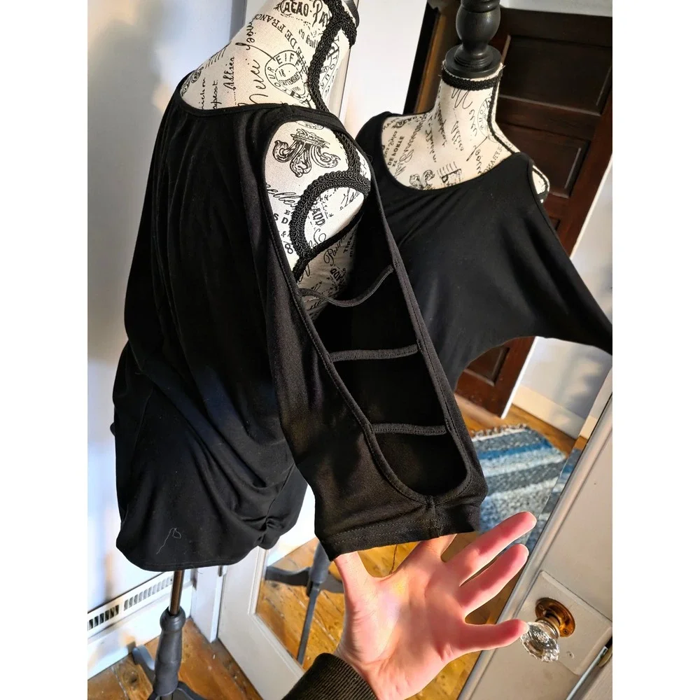 Miselina Black Cold Shoulder Cage Sleeve Blouse Top Large Made in Italy - Picture 3 of 4